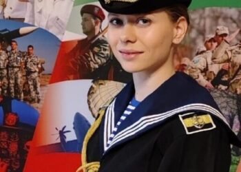 Красавицата Антония Пушкарова от ВВМУ стана лице на Българската армия (СНИМКИ)