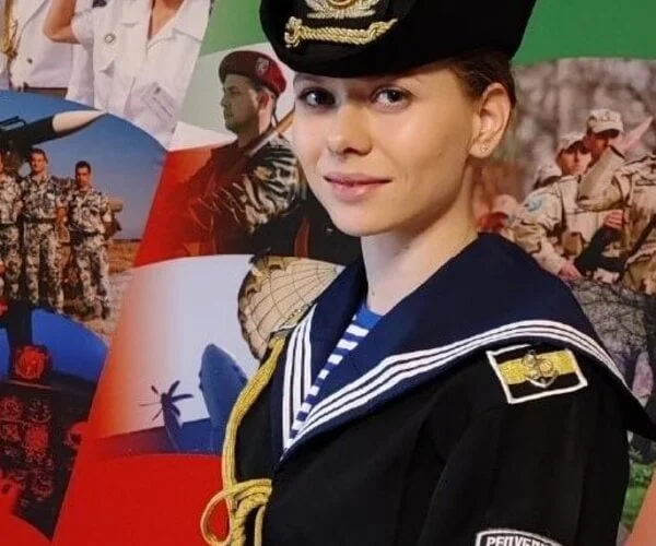 Красавицата Антония Пушкарова от ВВМУ стана лице на Българската армия (СНИМКИ)