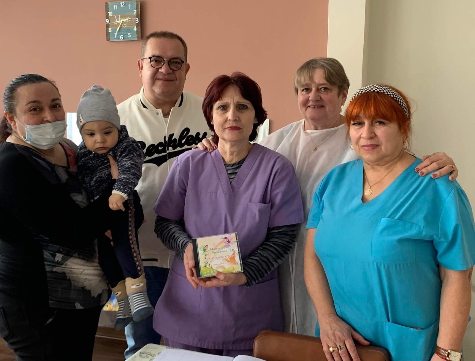 Музикалната приказка „Добрите феи” вече оцветява ежедневието на децата от ДМСГ във Варна