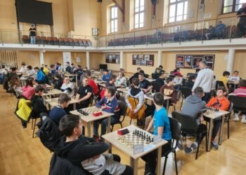 ОУ “Ангел Кънчев” стана шампион по шахмат в “Ученическа купа Варна”