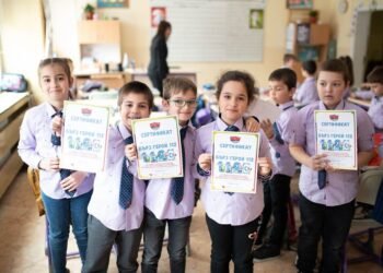 150 деца от Варна станаха БЪРЗИ ГЕРОИ 112 и вече знаят как могат да спасят живот от инсулт