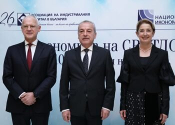 Премиерът Донев: За борбата със сивата икономика са нужни обществена нетърпимост