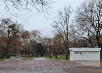 Камарата на архитектите: Морската градина на Варна няма нужда от още павилиони!