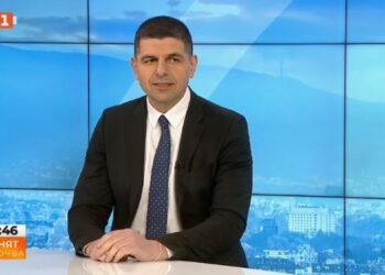 Ивайло Мирчев: Румен Радев се държи като маршал Петен. Време е да бъде като дьо Гол, защото разделя обществото