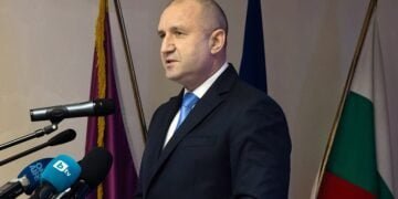 Румен Радев: Колкото повече оръжия поглъща войната в Украйна, толкова повече са жертвите и разрушенията