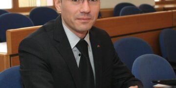 Ангел Джамбазки внася в парламента Концепцията на ВМРО за интеграция на маргинализираните общности