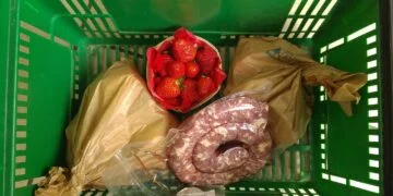 КЗК проверява хранителните вериги за картел