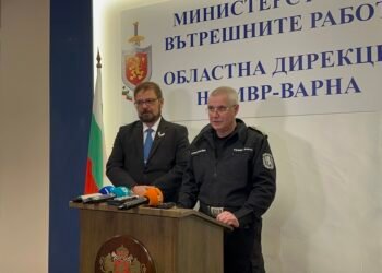 Петима са обвинени за участие в организирана престъпна група за разпространение на нарокотици във Варна (ВИДЕО)