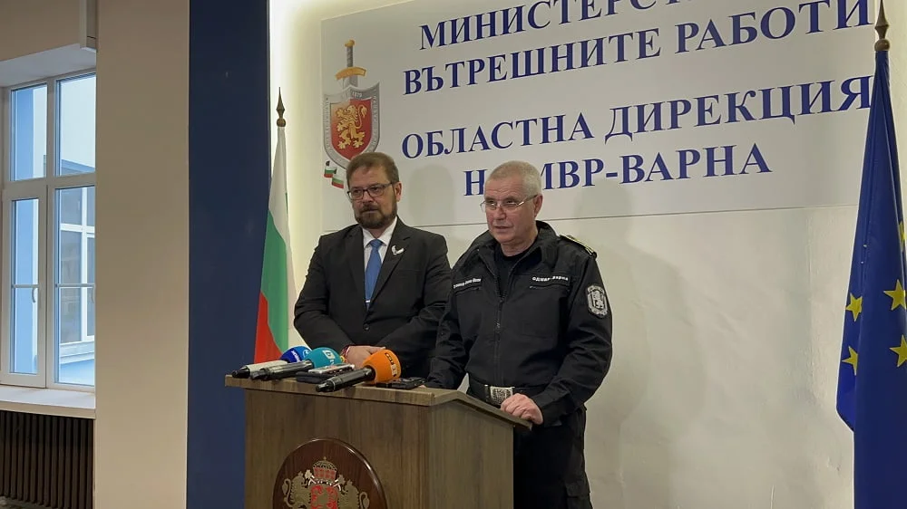 Петима са обвинени за участие в организирана престъпна група за разпространение на нарокотици във Варна (ВИДЕО)