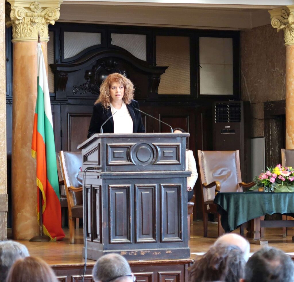 Вицепрезидентът: Не знаем достатъчно за светлия пример на България със спасяването на българските евреи