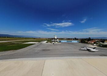 Самолет падна на летище Лесново, пилотът загина