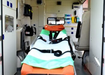 Кошмар: Мъж от Шумен бе смазан от палет по време на работа