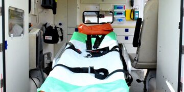 Кошмар: Мъж от Шумен бе смазан от палет по време на работа