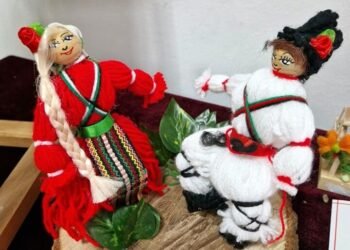 10-годишната Радостина Нойкова спечели конкурса за най-красива мартениц в Девня!