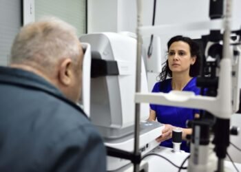 Безплатни изследвания на зрителното поле за пациенти с глаукома организира Очна болница във Варна