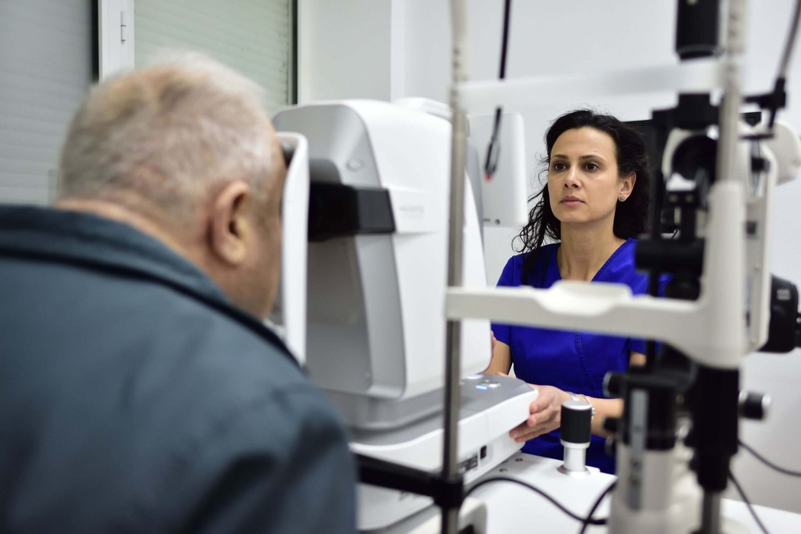 Безплатни изследвания на зрителното поле за пациенти с глаукома организира Очна болница във Варна