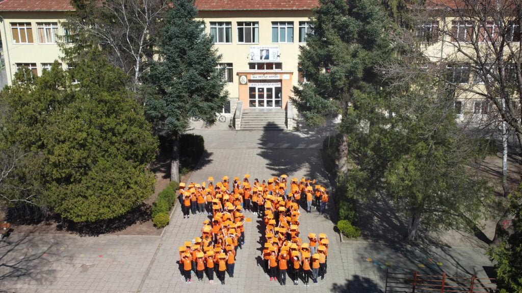 Ученици от Шумен разкриват тайните на числото Пи