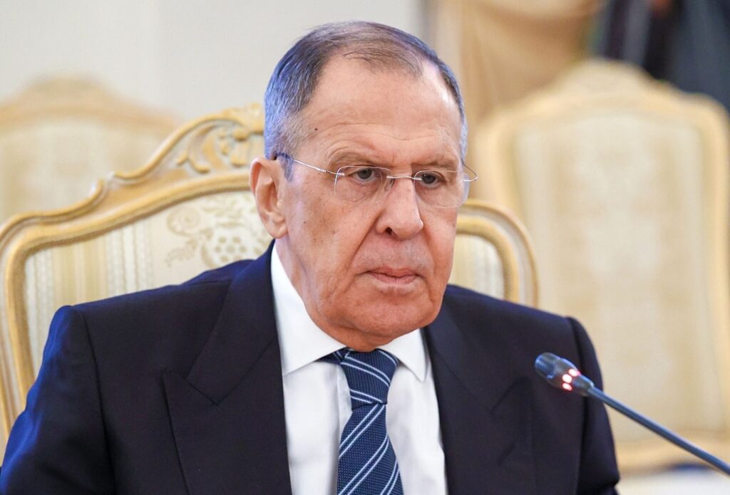 Лавров: Русия е готова да преговаря с Украйна "с оглед на реалностите на земята"