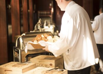  С 23% повече са издадените разрешения за работа на непълнолетни лица за първи девет месеца на годината