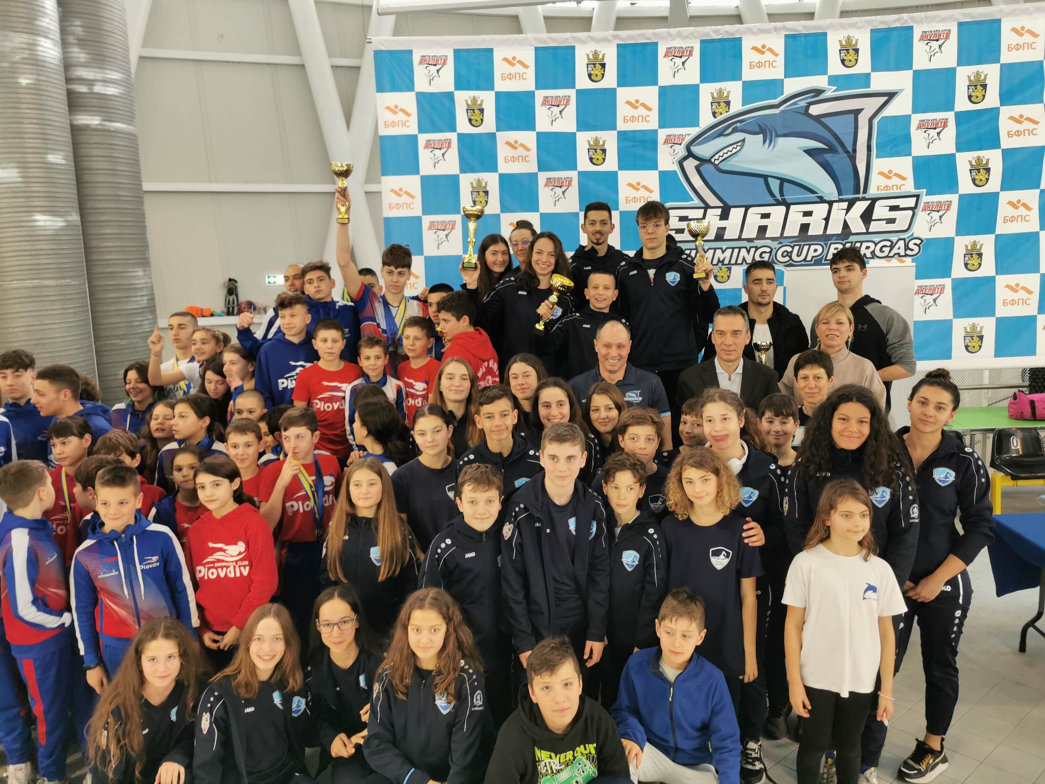ПСК „Черно море” посвещава трофея от Sharks Cup на 110-годишнина