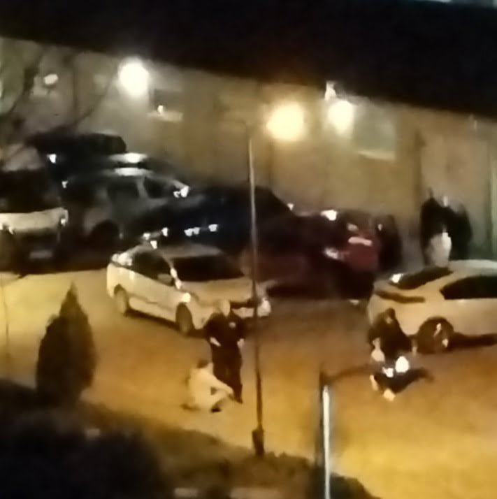 Юмруци вместо цветя: Мъж нападна бившата си приятелка навръх 8 март във Варна