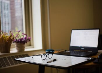 Поради липса на учители: 2 500 пенсионери отново ще се върнат в образователната система тази година