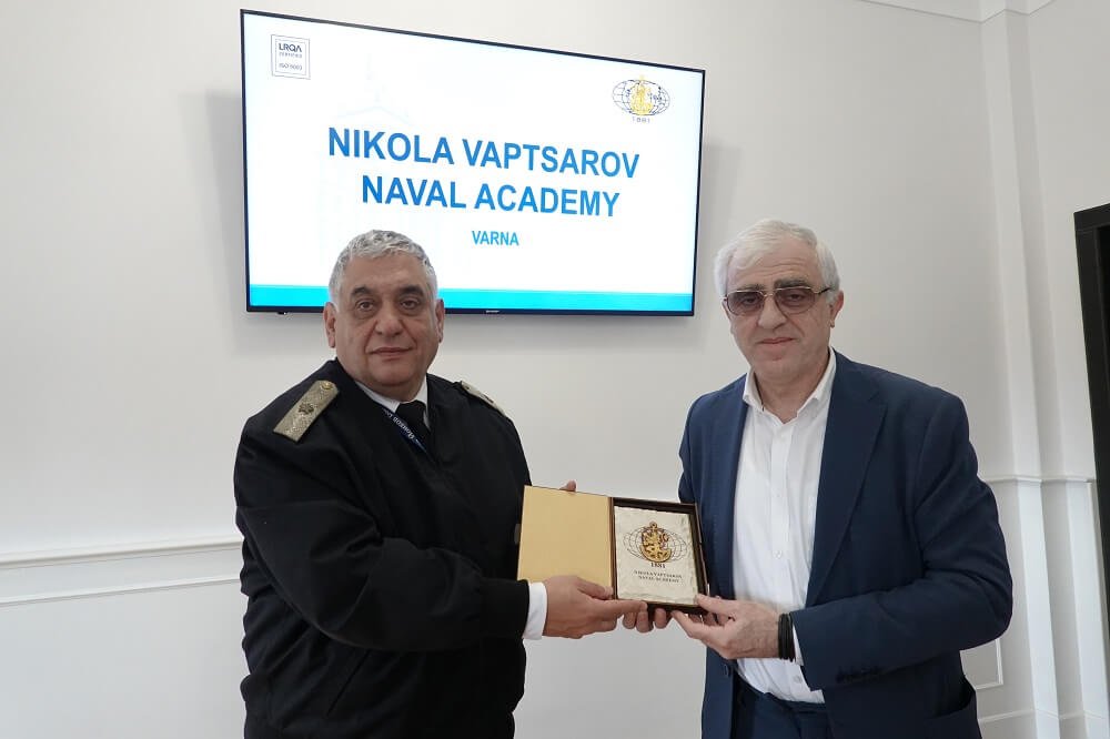 Ректорът на Държавната морска академия на Грузия посети ВВМУ