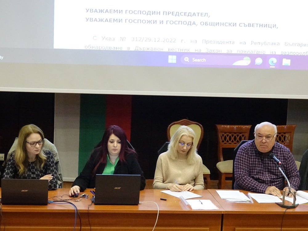 Удължават работното време на няколко автобусни линии през летния сезон във Варна