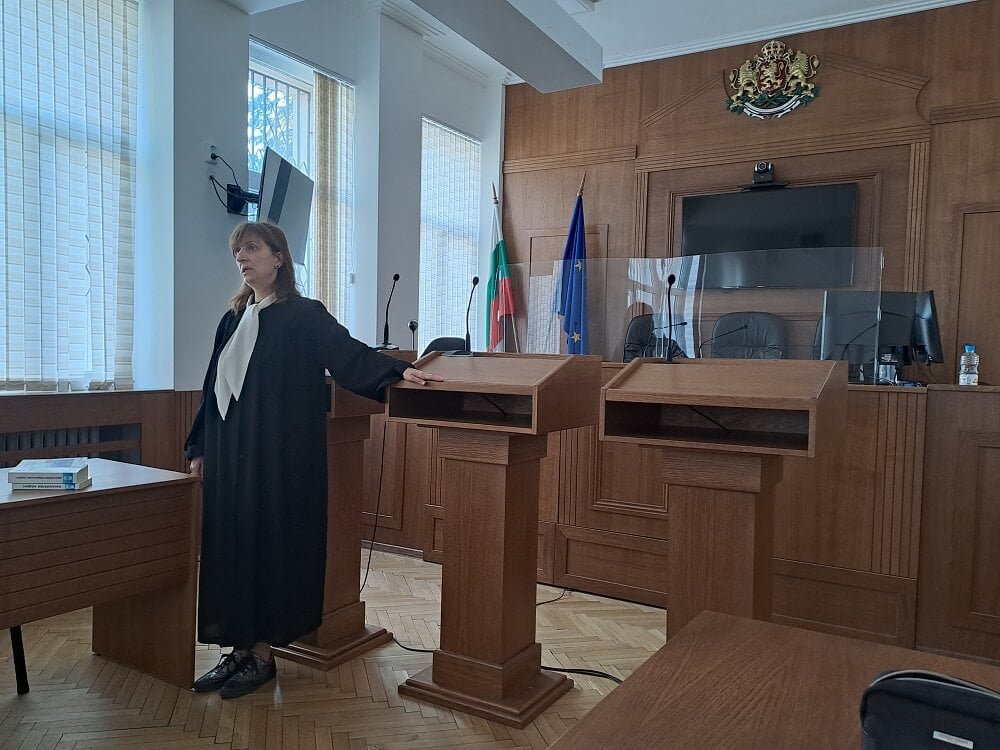 Чуждестранни студенти опознаха дейността на Апелативния съд във Варна