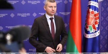 Говорителят на МВнР на Беларус Анатолий Глаз: Полша финансира екстремисти и подготвят бойни отряди срещу беларуското население!