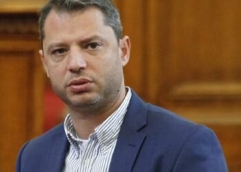 Делян Добрев: Единственото, което постигна "Промяната" е увеличение на цените на основните хранителни стоки с 50 до 100%