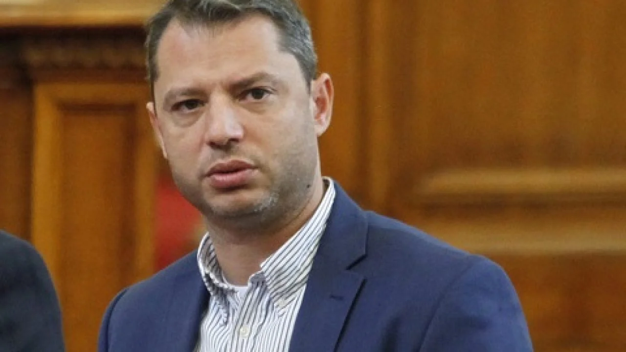 Делян Добрев: Единственото, което постигна "Промяната" е увеличение на цените на основните хранителни стоки с 50 до 100%