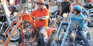 Затварят част от централни булеварди във Варна заради мотошествие