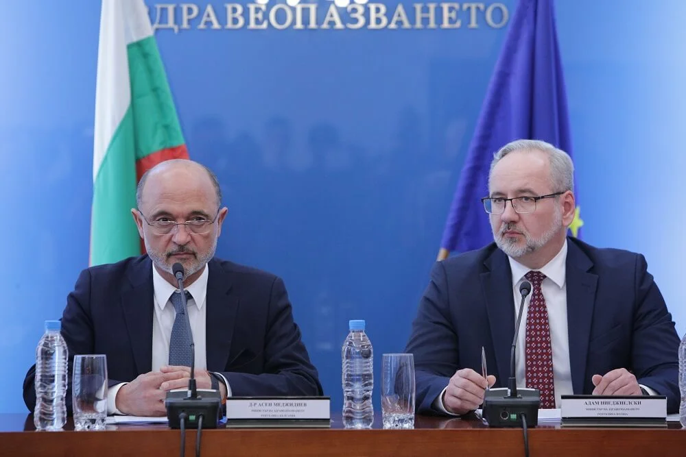 Министър Меджидиев: България и Полша ще изпратят обща позиция до председателя на ЕK Урсула фон дер Лайен във връзка с договора за закупуване на ваксини срещу COVID-19