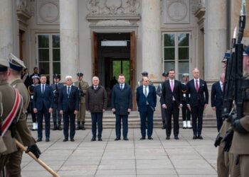 Укрепването на Източния фланг на НАТО обсъдиха министрите на отбраната от Б-9