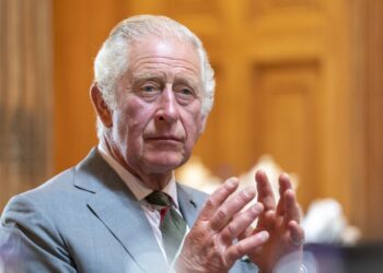 Лоша новина сполетя крал Чарлз