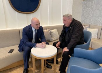 Министърът на туризма обсъди с кмета на Кранево чистотата и инфраструктурата на курортното село