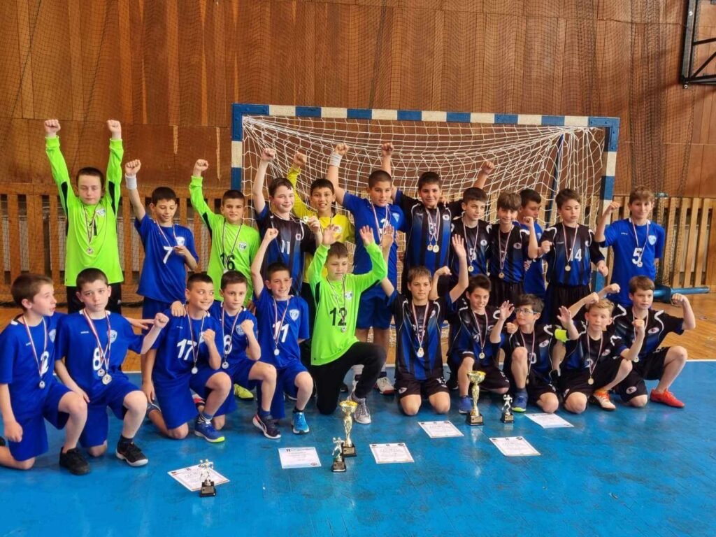 "Локомотив" - Варна стана шампион на България по хандбал за момчета до 11 години!