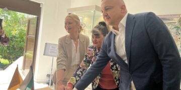 В варненската обсерватория валидираха пощенска марка, по повод 550-годишнината от рождението на Никола Коперник (ВИДЕО и СНИМКИ)