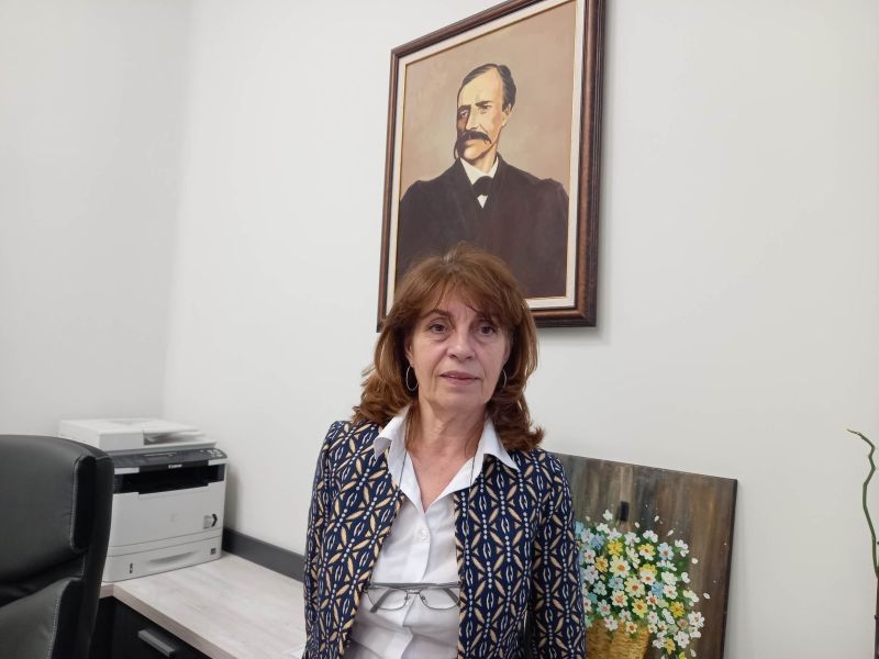 Тон авто директор