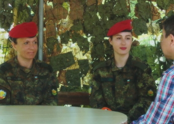 С пагони в наследство: Майка и дъщеря служат заедно в Българската армия