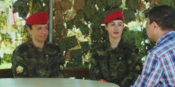 С пагони в наследство: Майка и дъщеря служат заедно в Българската армия