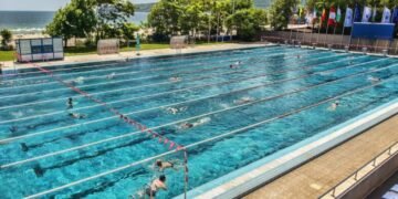 От днес във Варна започва записването за начално обучение по плуване за деца от 8 до 12 години