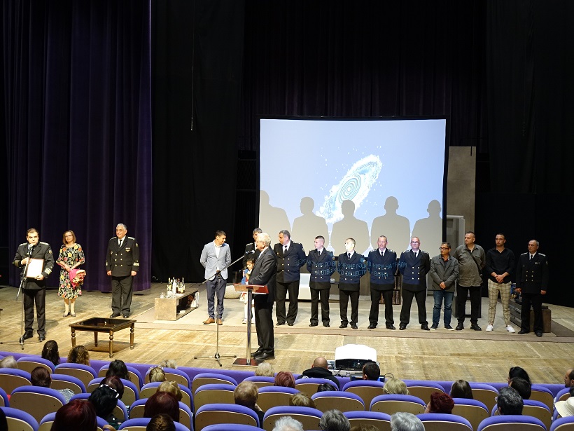 Екипажът на НИК 421 грабна голямата награда на клуб „Отворено общество“