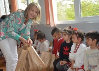 Денят на детето подрани в село Михалич