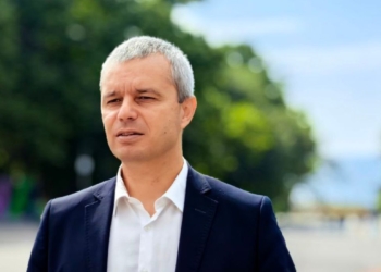 Костадин Костадинов: В момента борбата е само за постове и министерски кресла, народът не ги интересува