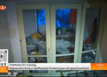 Мъж превърна в сметище жилищен блок във Варна