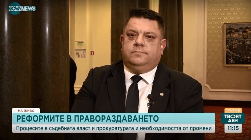 Атанас Зафиров: ПП-ДБ и ГЕРБ сформират коалиция на имунитета. Защо ПП-ДБ не са пред следствието да защитават Борисов?