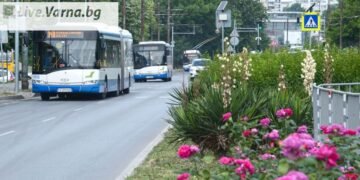 Възстановено обслужването на автобусна спирка "ЖП гара-3" на пл. "Славейков" във Варна