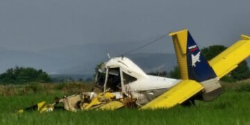 Селскостопански самолет падна край Раднево, пилотът загина